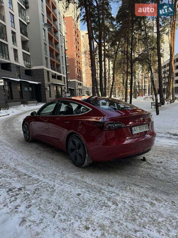 Седан Tesla Model 3 2018 в Киеве