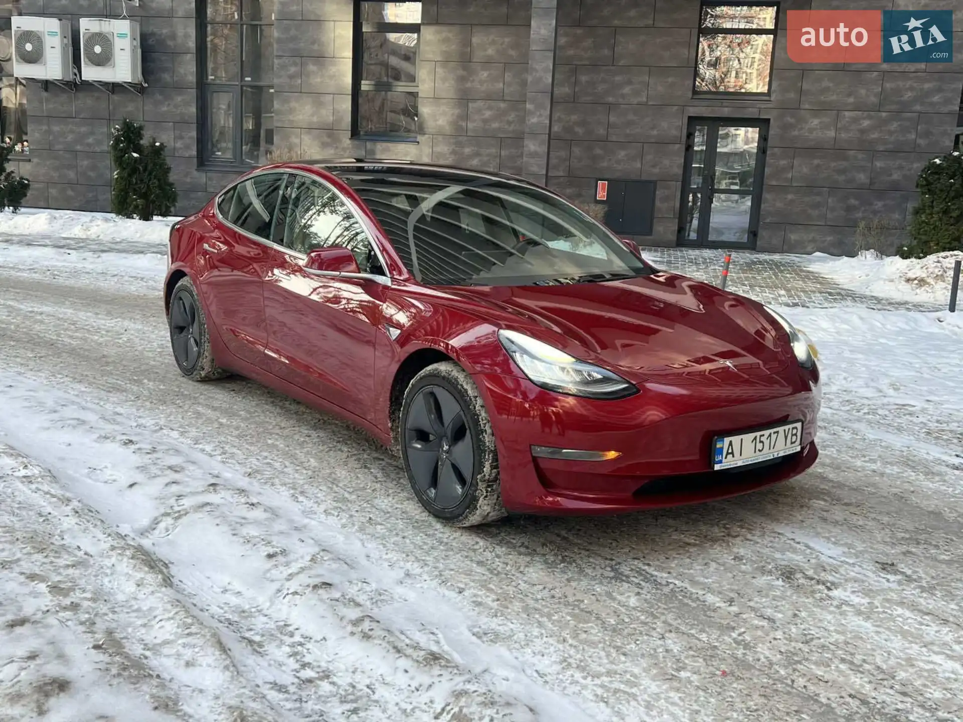 2018 Tesla Model 3 - фото 1