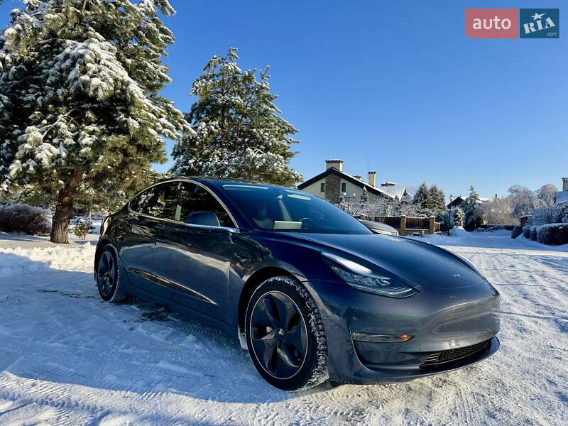 Седан Tesla Model 3 2019 в Киеве фото 13 Седан Tesla Model 3 2019 в Киеве