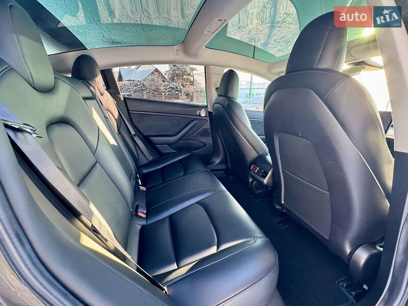 Седан Tesla Model 3 2019 в Киеве фото 20 Седан Tesla Model 3 2019 в Киеве
