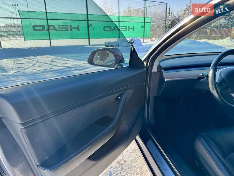 Седан Tesla Model 3 2019 в Киеве фото 26 Седан Tesla Model 3 2019 в Киеве
