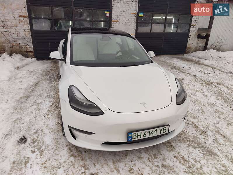 Седан Tesla Model 3 2021 в Киеве фото 16 Седан Tesla Model 3 2021 в Киеве