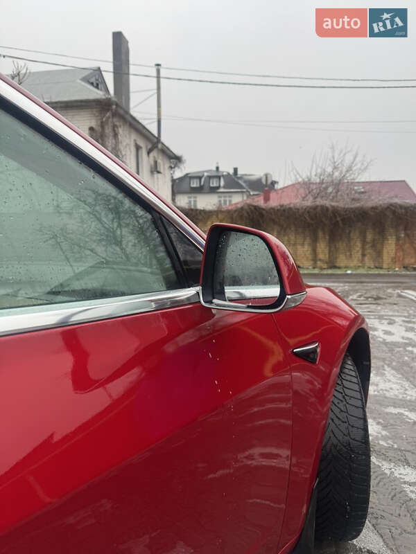 Седан Tesla Model 3 2018 в Одессе