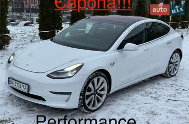 Седан Tesla Model 3 2019 в Кропивницком