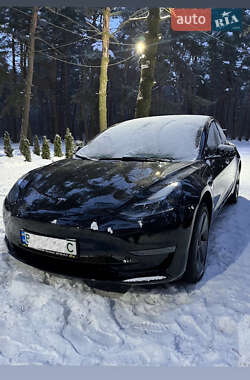 Седан Tesla Model 3 2021 в Львові