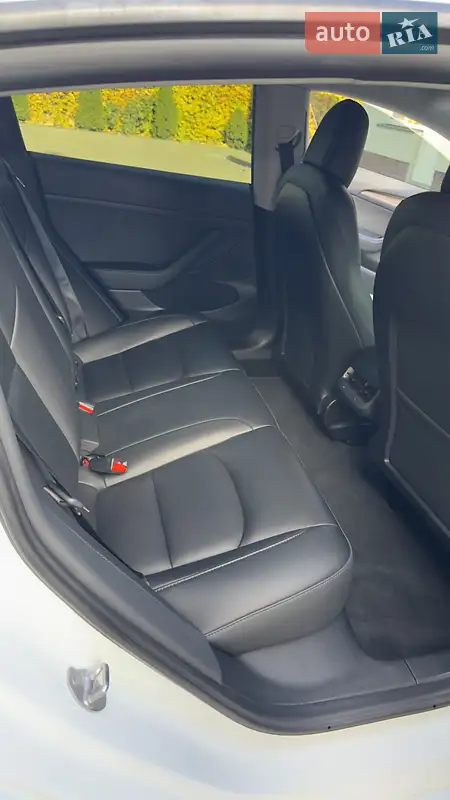 Tesla Model 3 2022 VIN LRW3E7EL6PC681667 фото оголошення 9 з 27