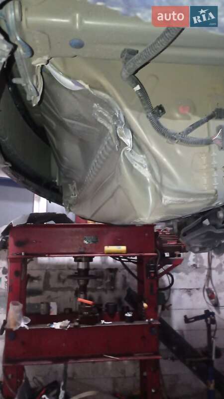 Седан Tesla Model 3 2018 в Тернополі фото 27 Седан Tesla Model 3 2018 в Тернополі