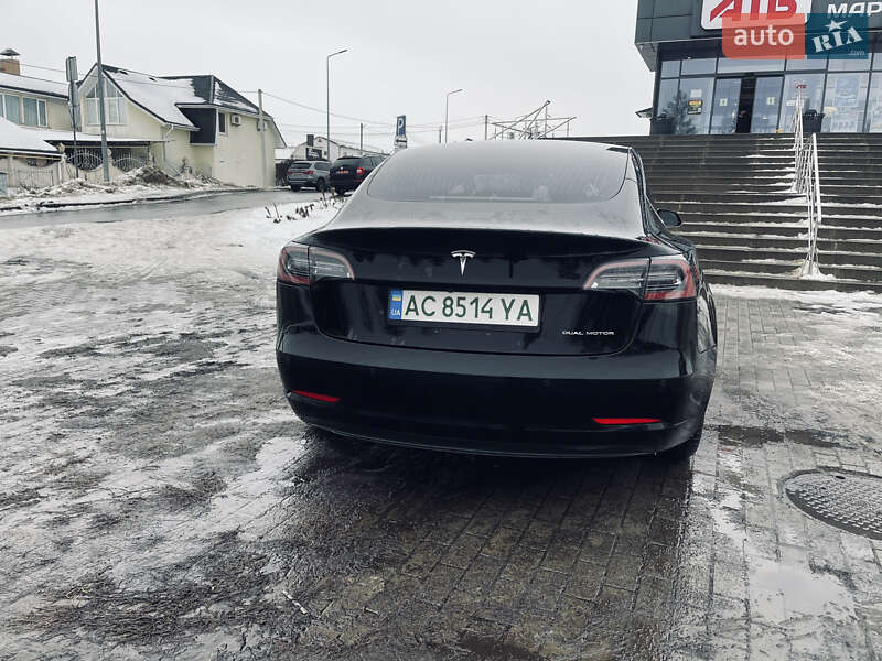 Седан Tesla Model 3 2018 в Луцьку