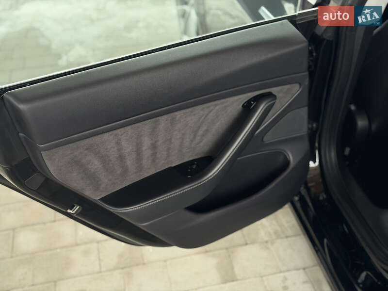 Седан Tesla Model 3 2019 в Львове фото 10 Седан Tesla Model 3 2019 в Львове