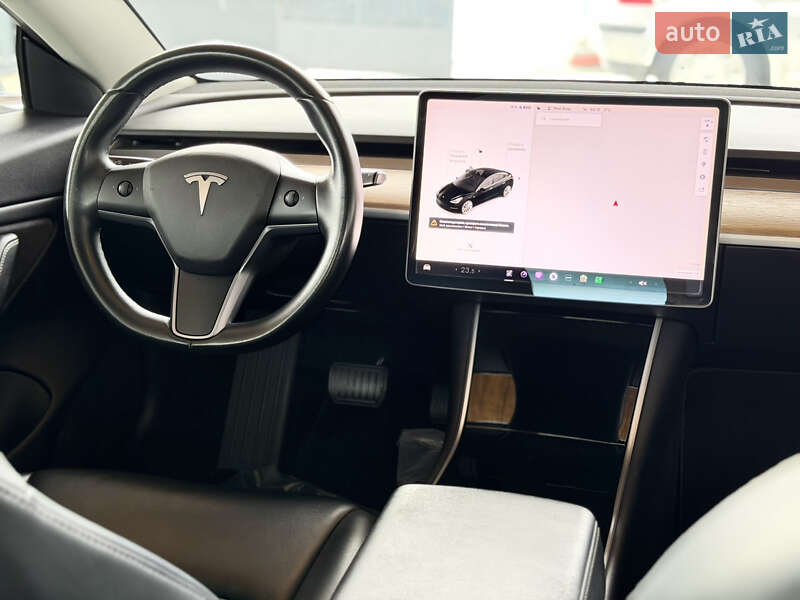 Седан Tesla Model 3 2019 в Львове фото 15 Седан Tesla Model 3 2019 в Львове
