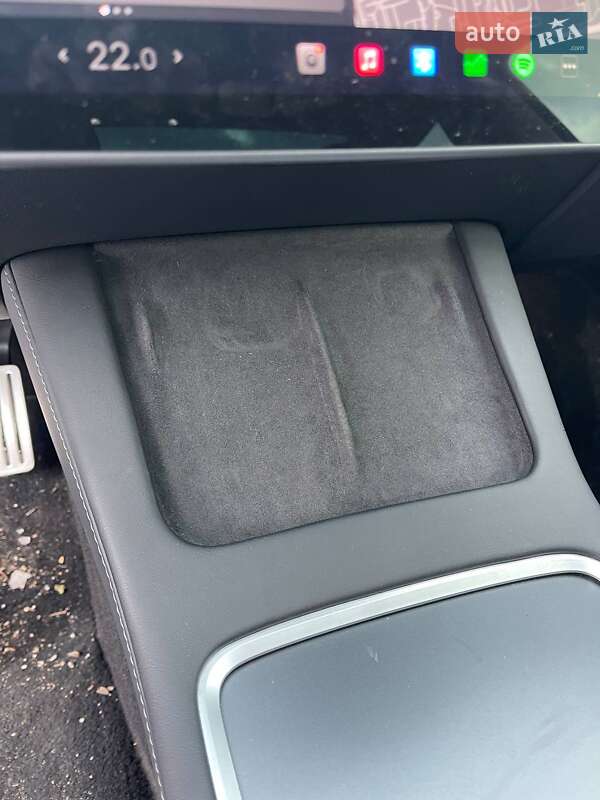 Седан Tesla Model 3 2023 в Львові