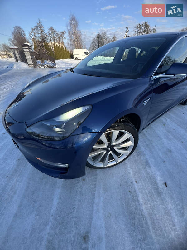 Седан Tesla Model 3 2018 в Львові фото 23 Седан Tesla Model 3 2018 в Львові