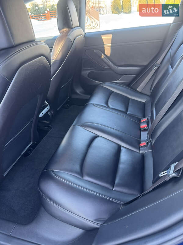 Седан Tesla Model 3 2018 в Львові фото 48 Седан Tesla Model 3 2018 в Львові