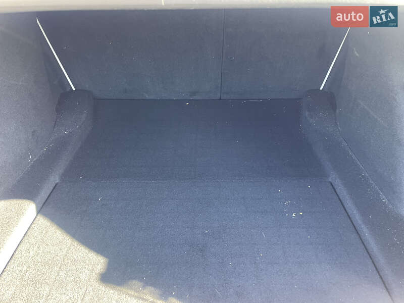 Седан Tesla Model 3 2019 в Тернополе