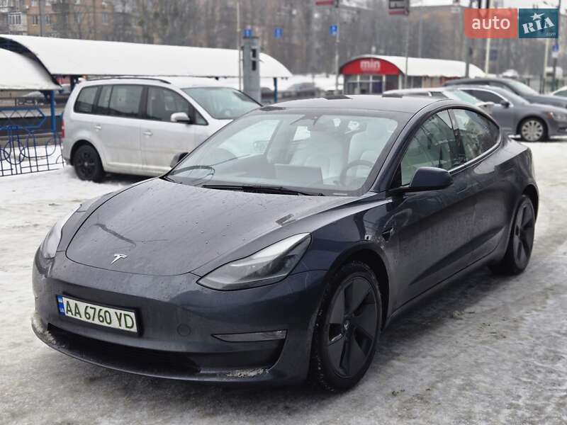 Седан Tesla Model 3 2023 в Киеве