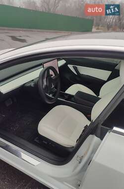 Седан Tesla Model 3 2020 в Александрие