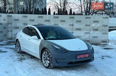 Седан Tesla Model 3 2019 в Луцке