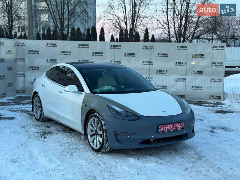 Седан Tesla Model 3 2019 в Луцке фото Седан Tesla Model 3 2019 в Луцке