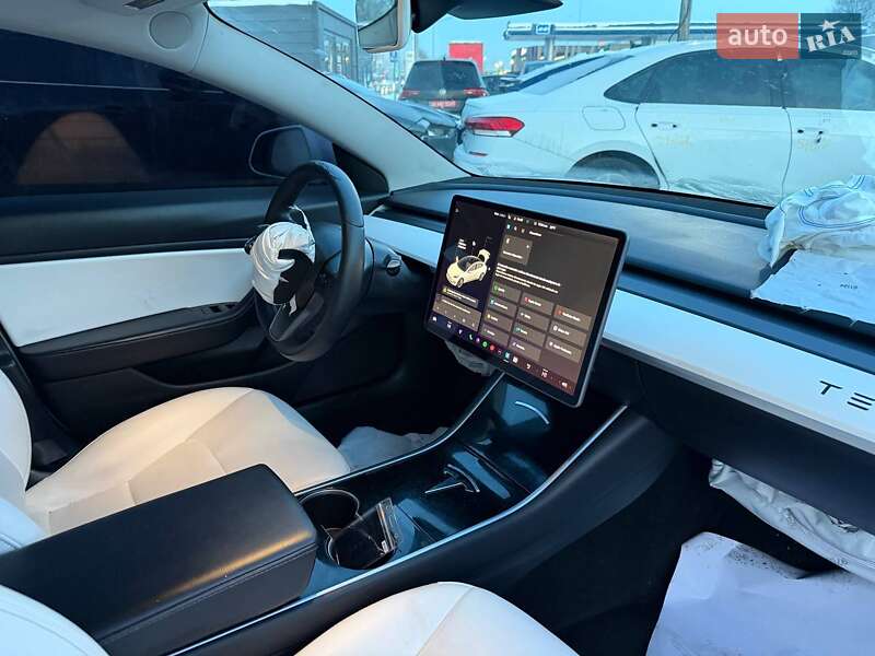 Седан Tesla Model 3 2019 в Луцке фото 11 Седан Tesla Model 3 2019 в Луцке