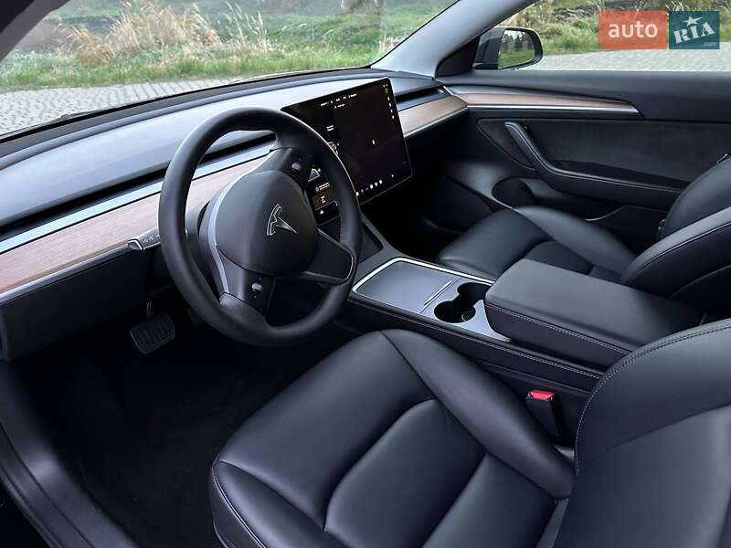 Седан Tesla Model 3 2022 в Львове фото 11 Седан Tesla Model 3 2022 в Львове