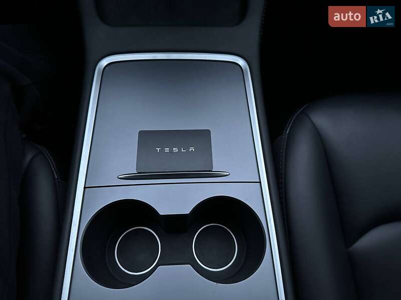 Седан Tesla Model 3 2022 в Львове фото 13 Седан Tesla Model 3 2022 в Львове