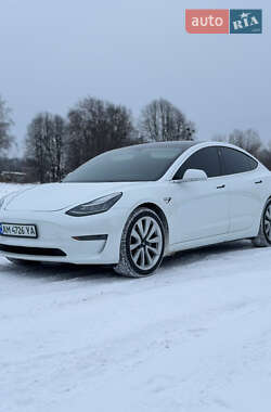 Седан Tesla Model 3 2019 в Звягеле