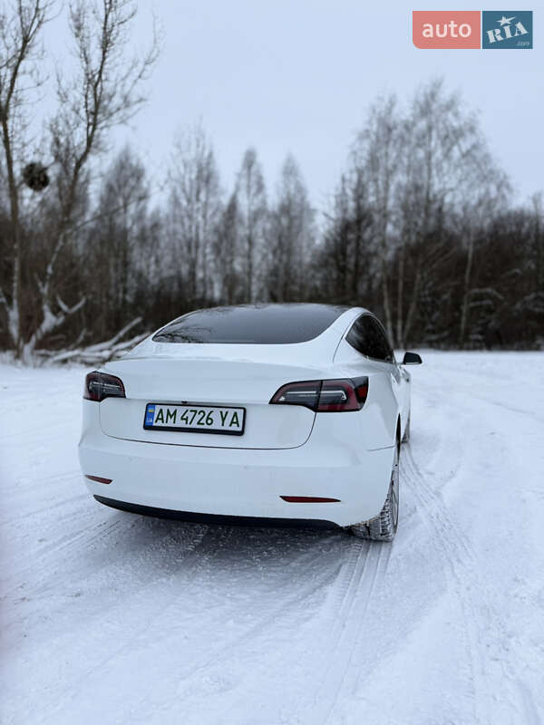 Седан Tesla Model 3 2019 в Звягелі фото 20 Седан Tesla Model 3 2019 в Звягелі