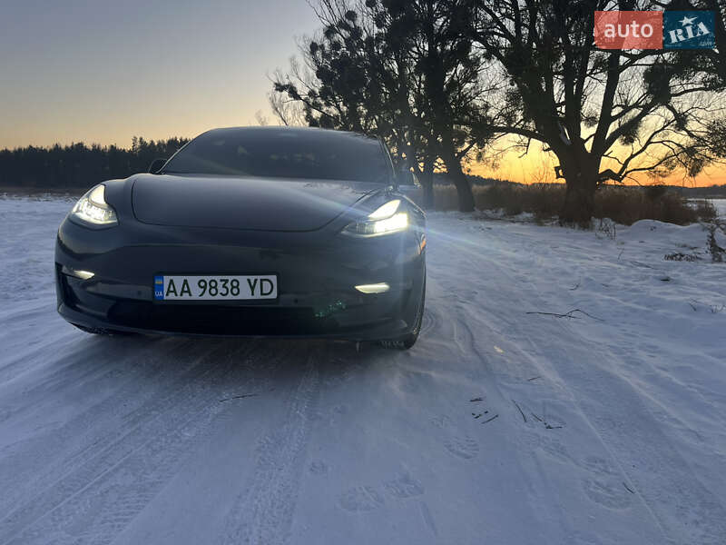 Седан Tesla Model 3 2020 в Радомышле фото 4 Седан Tesla Model 3 2020 в Радомышле