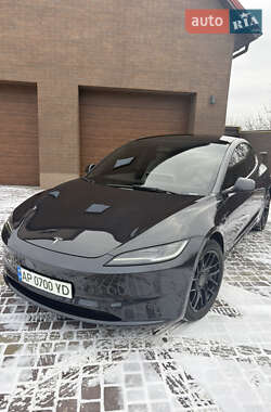 Седан Tesla Model 3 2024 в Запорожье