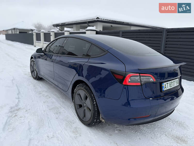 Седан Tesla Model 3 2018 в Івано-Франківську