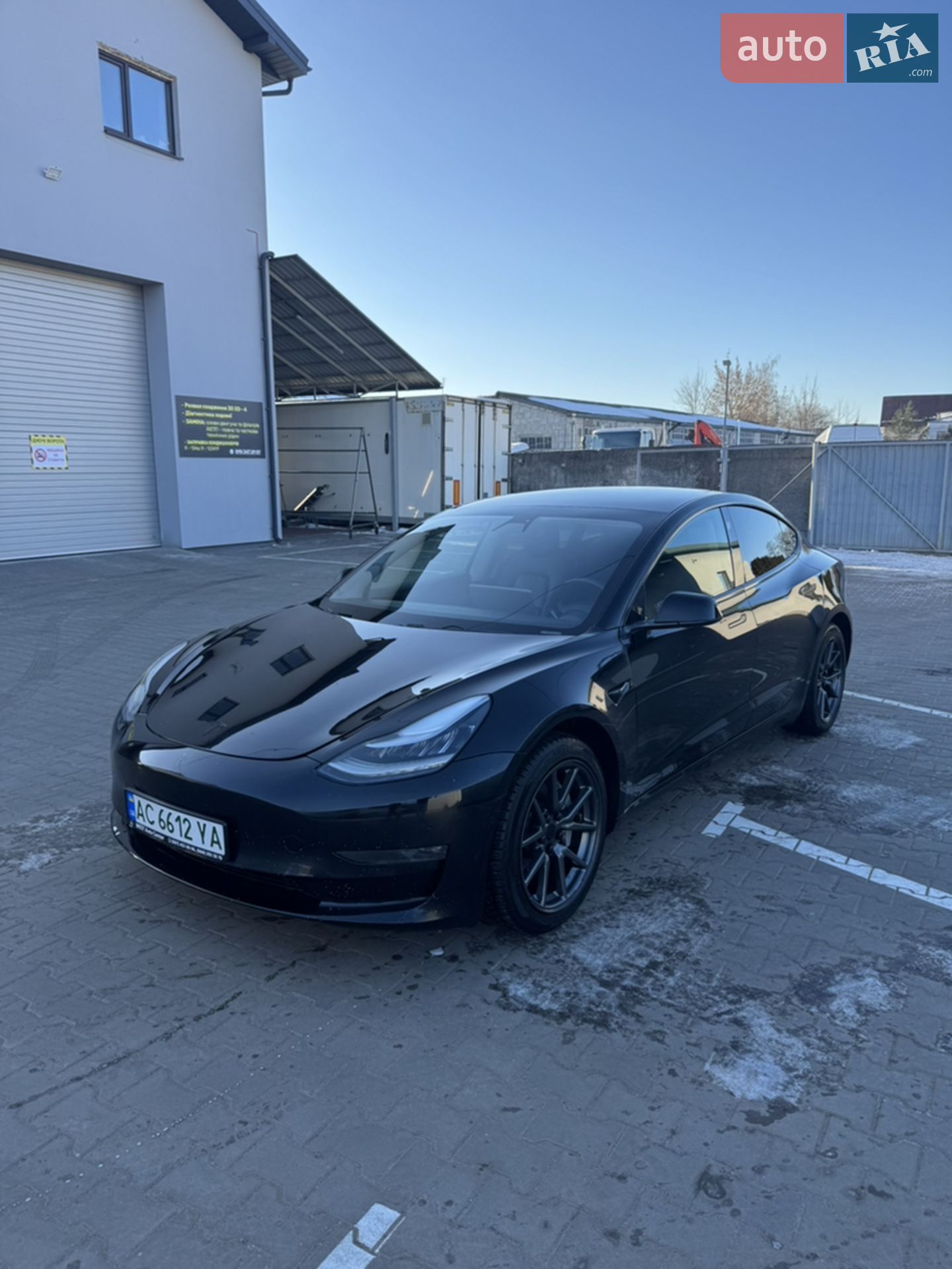 2019 Tesla Model 3 - фото 1