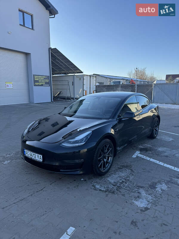 Tesla Model 3 2019 Tesla Model 3 2019