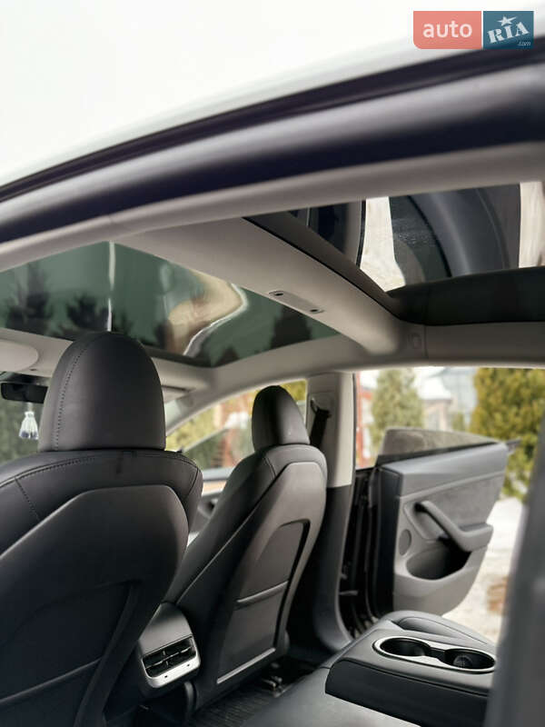 Седан Tesla Model 3 2023 в Стрые фото 35 Седан Tesla Model 3 2023 в Стрые