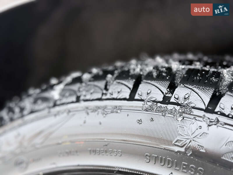 Седан Tesla Model 3 2023 в Стрые фото 40 Седан Tesla Model 3 2023 в Стрые