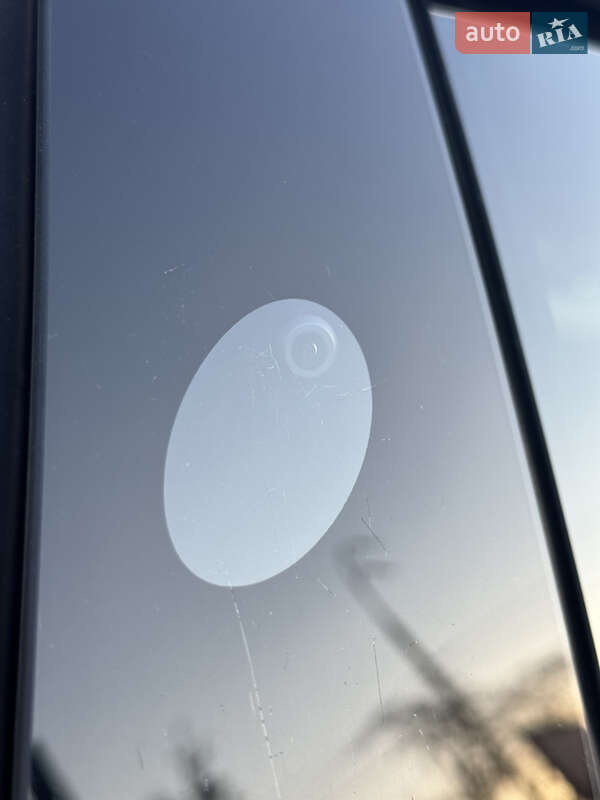 Седан Tesla Model 3 2019 в Киеве