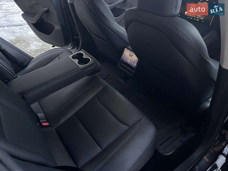 Седан Tesla Model 3 2024 в Львові фото 25 Седан Tesla Model 3 2024 в Львові