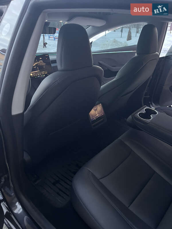 Седан Tesla Model 3 2024 в Львові фото 30 Седан Tesla Model 3 2024 в Львові