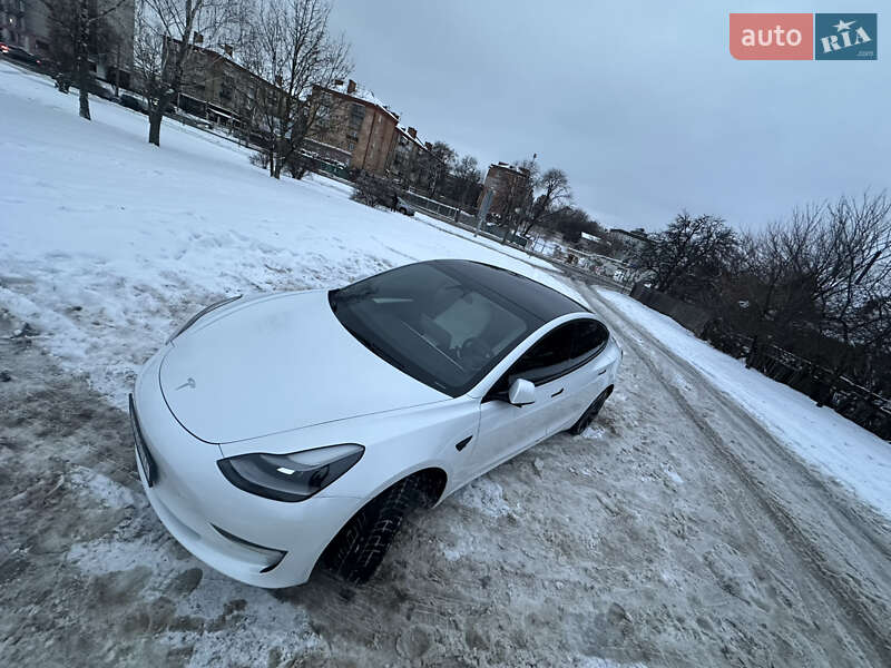 Седан Tesla Model 3 2021 в Чернигове фото 5 Седан Tesla Model 3 2021 в Чернигове