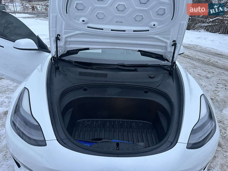 Седан Tesla Model 3 2021 в Чернигове фото 21 Седан Tesla Model 3 2021 в Чернигове