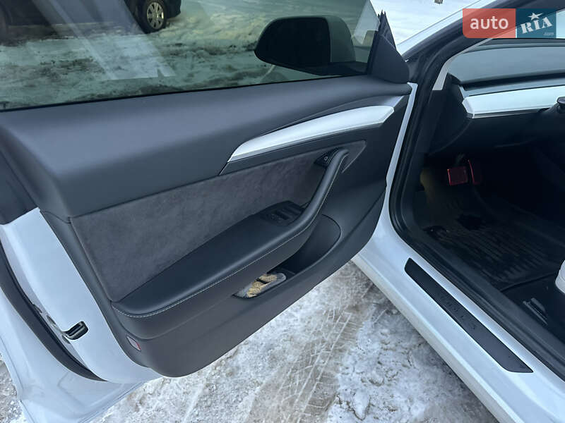 Седан Tesla Model 3 2021 в Чернигове фото 25 Седан Tesla Model 3 2021 в Чернигове
