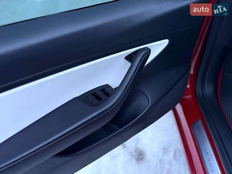 Седан Tesla Model 3 2020 в Львові фото 9 Седан Tesla Model 3 2020 в Львові