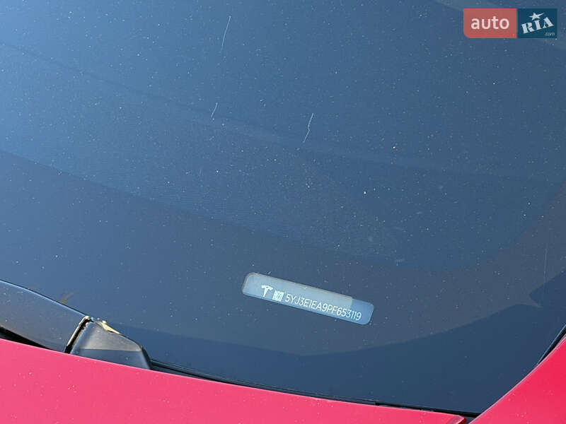 Седан Tesla Model 3 2023 в Каменском