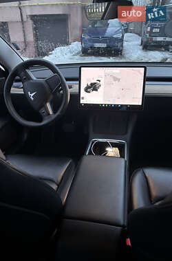Седан Tesla Model 3 2021 в Івано-Франківську