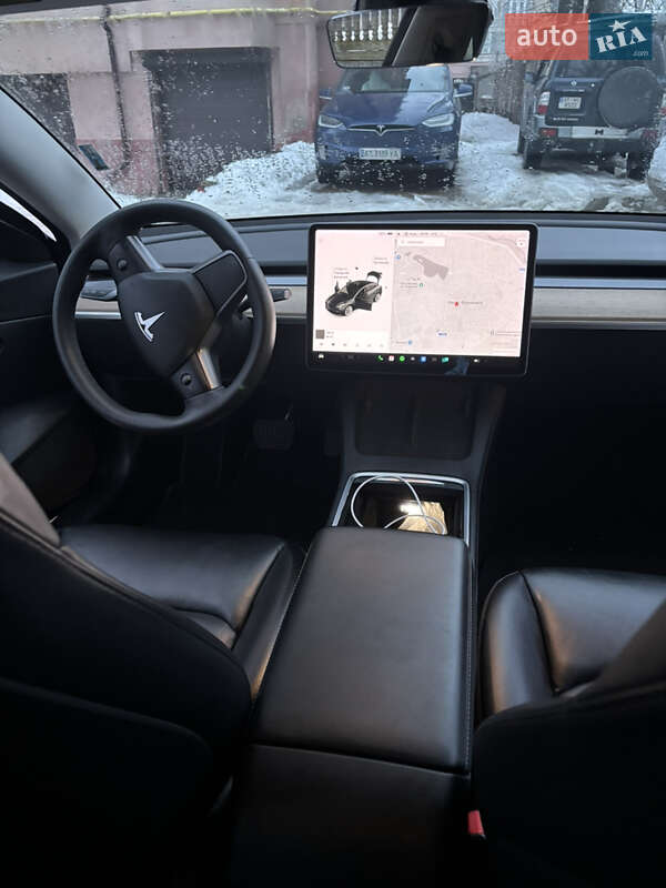 Седан Tesla Model 3 2021 в Ивано-Франковске