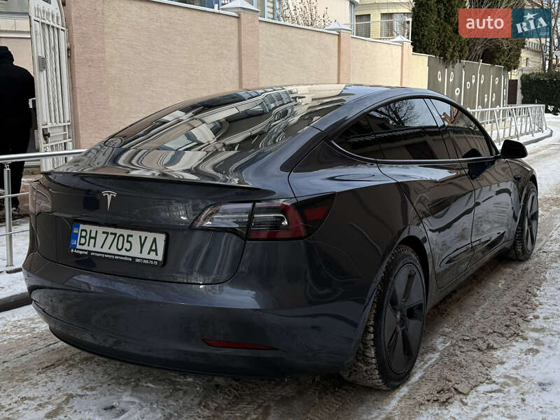 Седан Tesla Model 3 2021 в Одессе