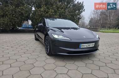 Седан Tesla Model 3 2024 в Одессе