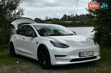 Седан Tesla Model 3 2022 в Харькове Седан Tesla Model 3 2022 в Харькове