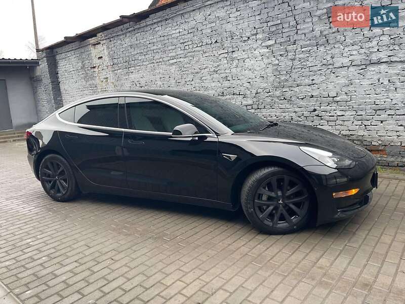 Седан Tesla Model 3 2020 в Харькове