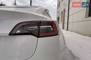 Седан Tesla Model 3 2021 в Днепре