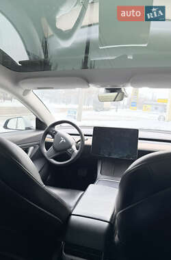 Седан Tesla Model 3 2021 в Днепре